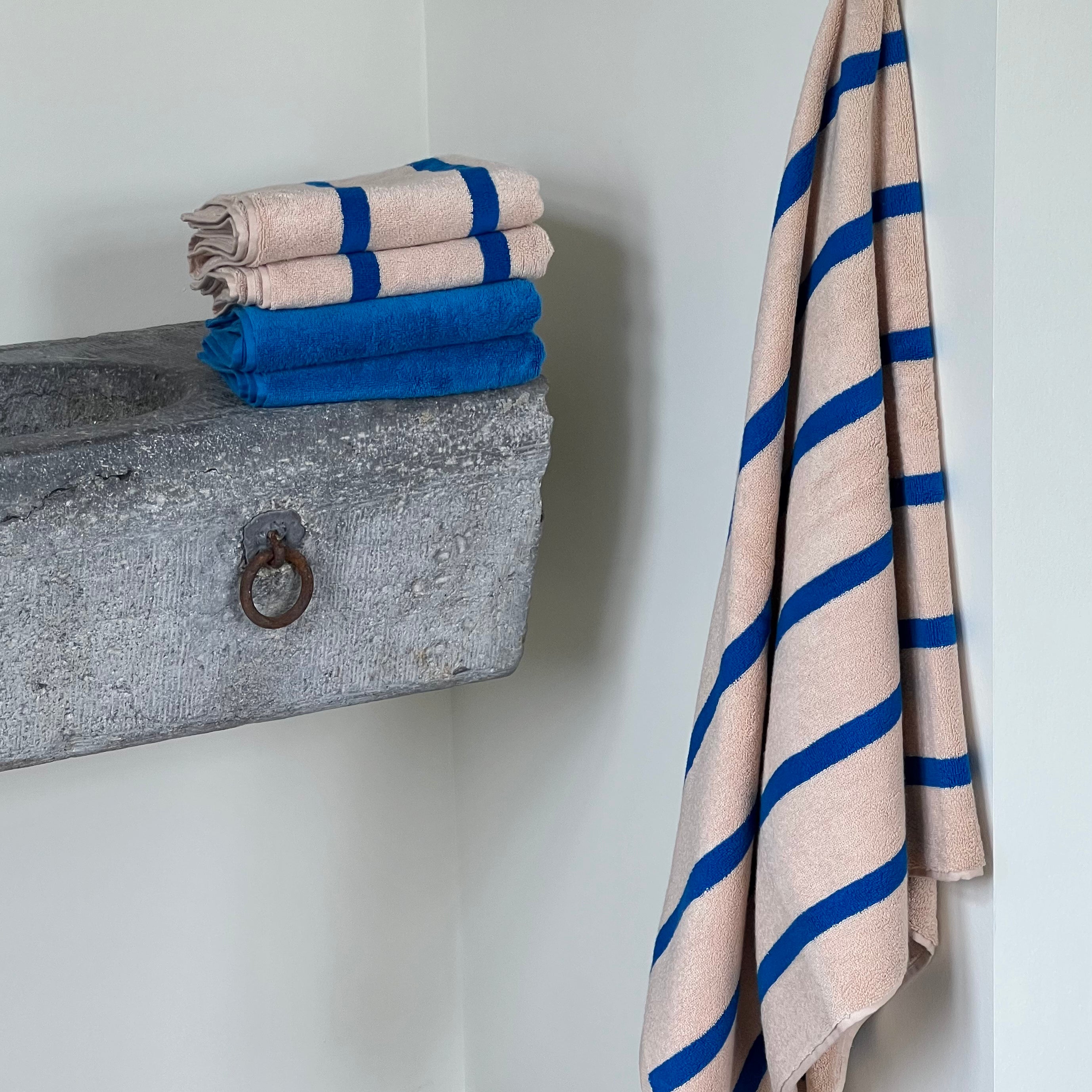Towel in Stripe - 70x140 cm